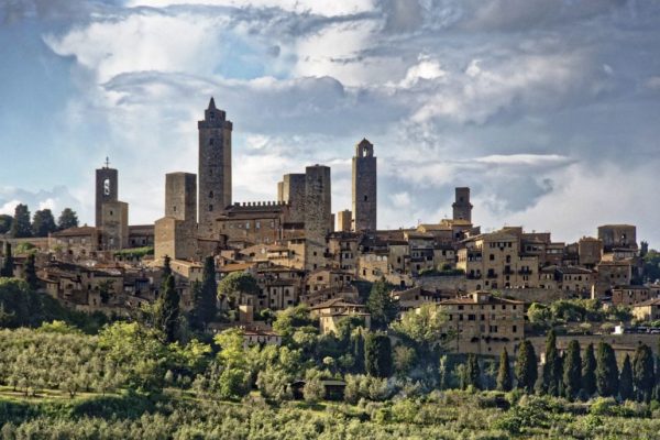 Vespa-Tour-Toscane-san-Gimignano