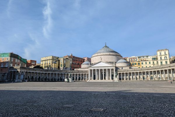 Piazza Plebiscito - rondreis Napels Amalfikust
