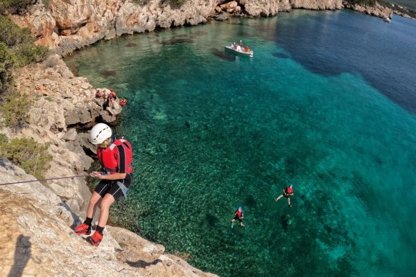 coasteering5 sardinie - familiereis actief strand